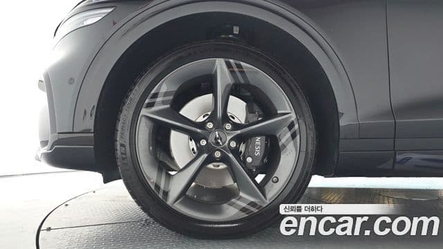 Genesis GV70 2024 — фото 5 из 20