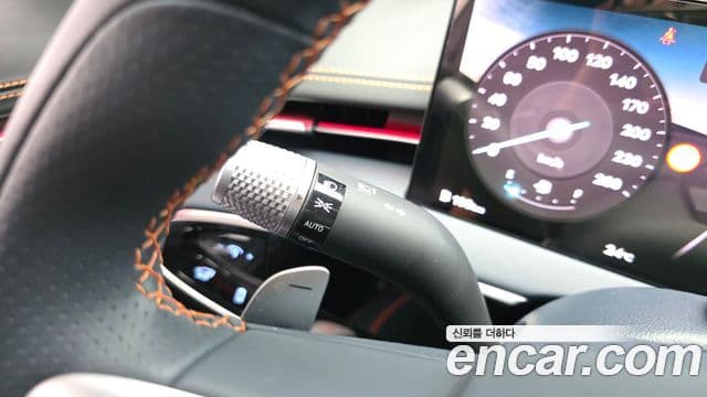 Genesis GV70 2024 — Photo 7/39