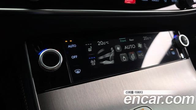 Genesis GV70 2024 — Photo 15/39