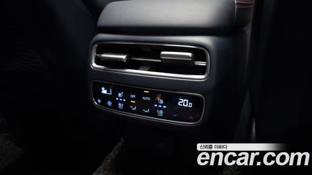 Genesis GV70 2024 — Photo 32/39