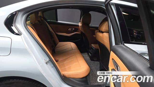 BMW 3 Series 2025 — ფოტო 12/20