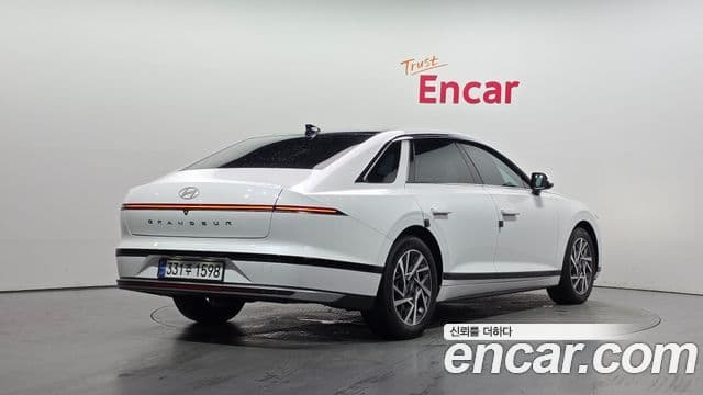 Hyundai Grandeur Hybrid 2024 — ფოტო 12/20