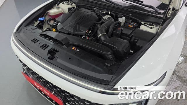 Hyundai Grandeur Hybrid 2024 — ფოტო 5/20