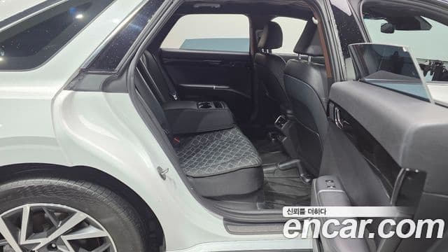 Hyundai Grandeur Hybrid 2024 — ფოტო 11/20