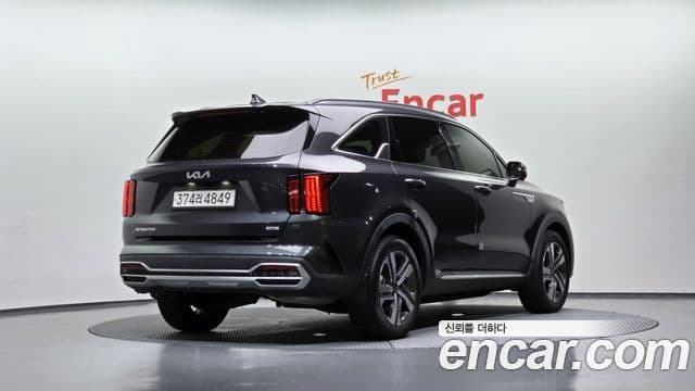 Kia Sorento 2023 — ფოტო 2/20
