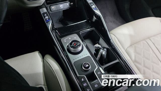 Kia Sorento 2023 — ფოტო 9/20