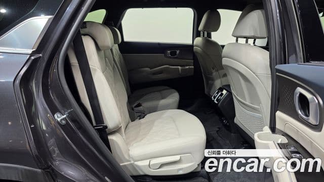 Kia Sorento 2023 — ფოტო 12/20