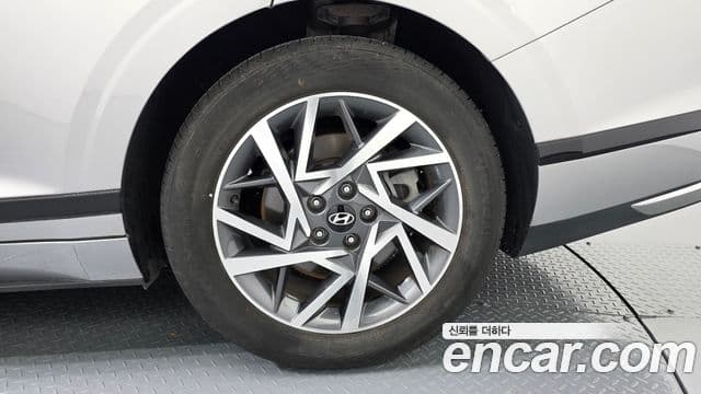 Hyundai Grandeur Hybrid 2023 — ფოტო 34/35
