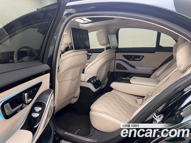 Mercedes-Benz S-Class 2022 — ფოტო 13/20