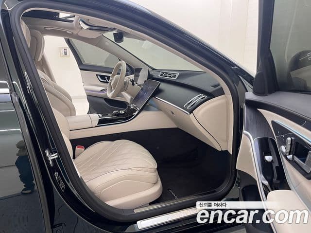 Mercedes-Benz S-Class 2022 — ფოტო 14/20