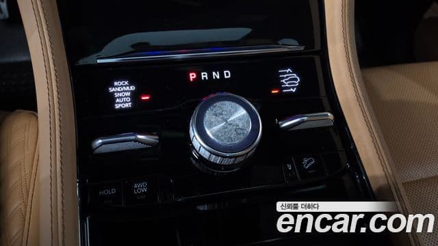 Jeep Grand Cherokee 2023 — Фото 9/20