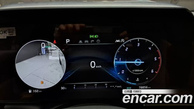 Kia Carnival 2022 — фото 8 из 20