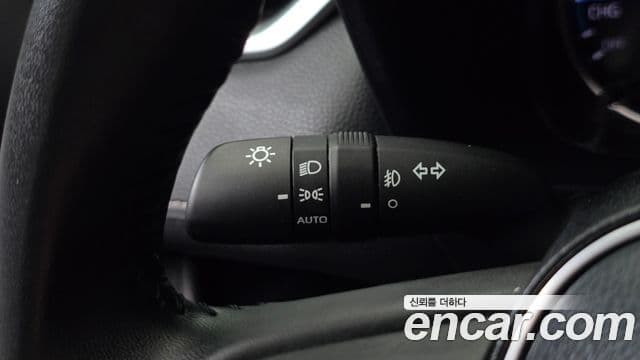 Toyota RAV4 2022 — Şəkil 15/20