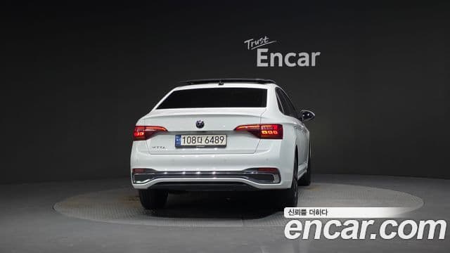 Volkswagen Jetta 2023 — Şəkil 3/20