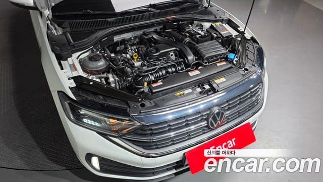 Volkswagen Jetta 2023 — Şəkil 5/20