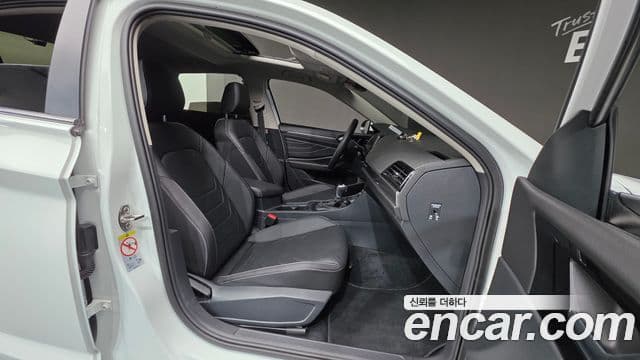 Volkswagen Jetta 2023 — Şəkil 9/20
