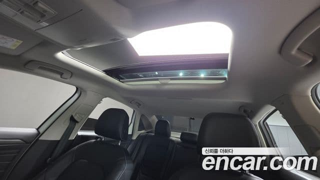 Volkswagen Jetta 2023 — Şəkil 10/20