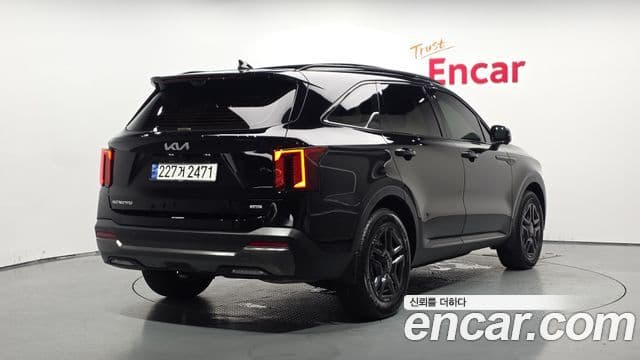 Kia Sorento 2025 — Фото 2/20
