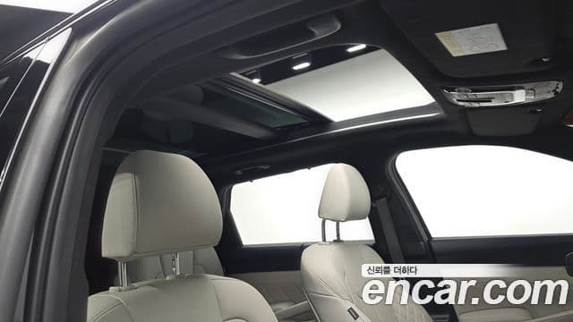 Kia Sorento 2025 — Фото 16/20