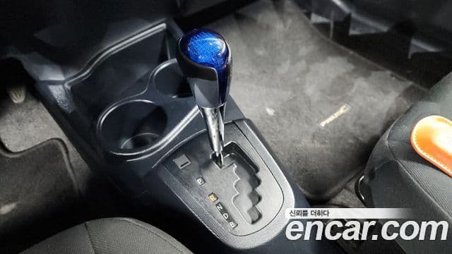 Toyota Prius C 2018 — Şəkil 3/33