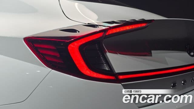 Hyundai Sonata 2021 — Şəkil 12/19