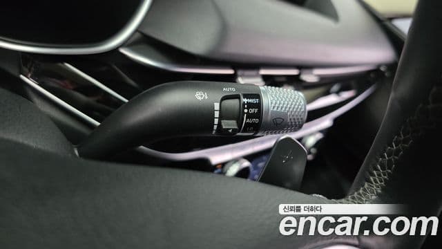 Genesis Electrified G80 2022 — фото 14 из 20