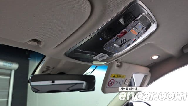 Genesis Electrified G80 2022 — ფოტო 17/20