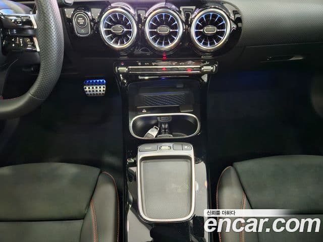 Mercedes-Benz CLA-Class 2025 — ფოტო 8/16