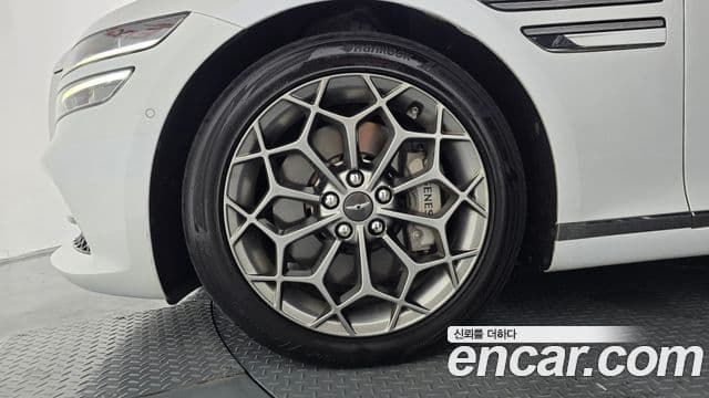 Genesis Electrified G80 2023 — ფოტო 5/20