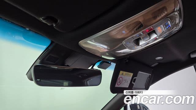 Genesis Electrified G80 2023 — ფოტო 19/20