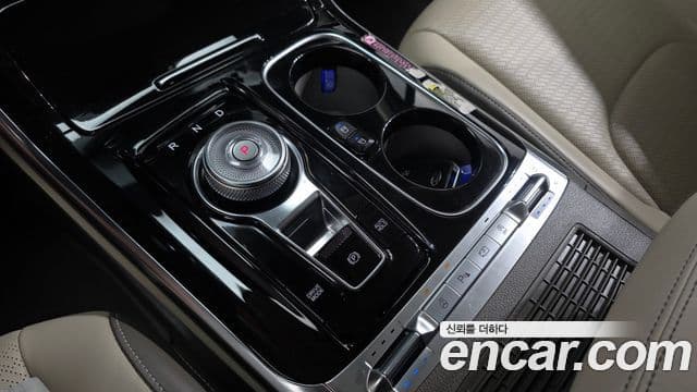 Kia Carnival 2021 — Фото 9/20
