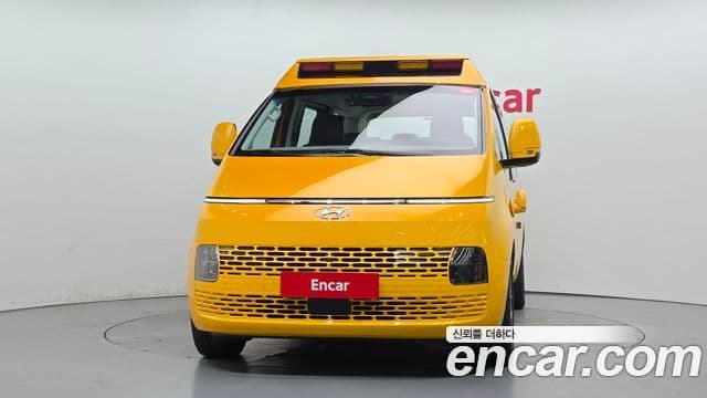 Hyundai Staria 2023 — Şəkil 3/20