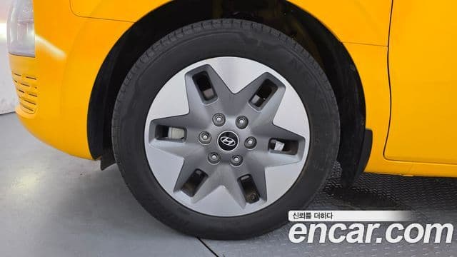 Hyundai Staria 2023 — Şəkil 5/20