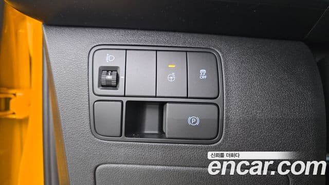 Hyundai Staria 2023 — Şəkil 13/20