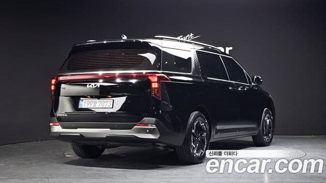 Kia Carnival 2025 — Şəkil 2/20