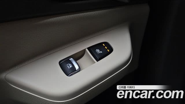 Kia Carnival 2025 — фото 17 из 20