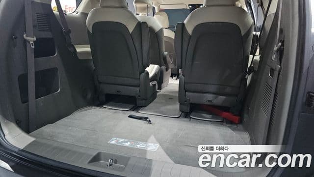 Kia Carnival 2025 — Şəkil 19/20