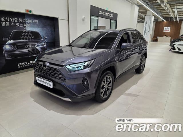 Toyota RAV4 2025 — Фото 10/15