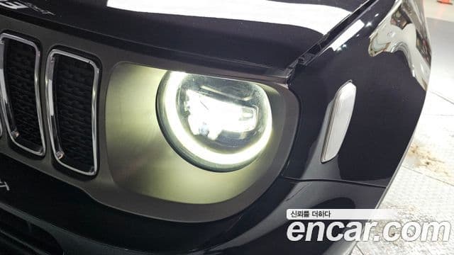 Jeep Renegade 2021 — Photo 15/30