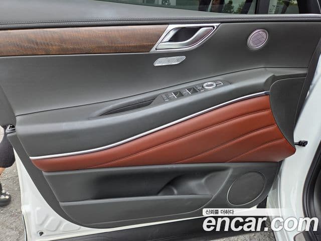 Genesis GV80 2024 — фото 18 из 20
