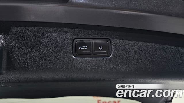 Genesis GV70 2023 — фото 20 из 20