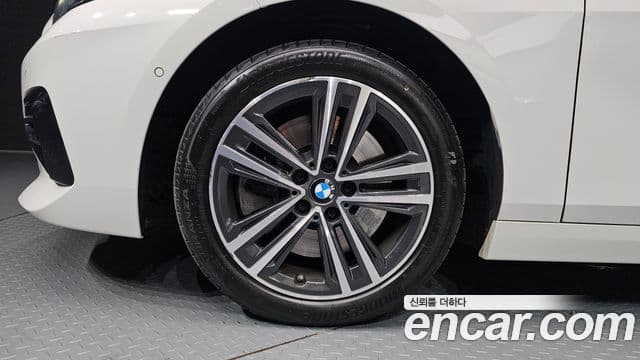 BMW 2 Series Gran Coupe 2023 — Фото 5/20