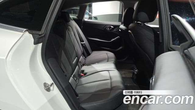 BMW 2 Series Gran Coupe 2023 — Фото 11/20