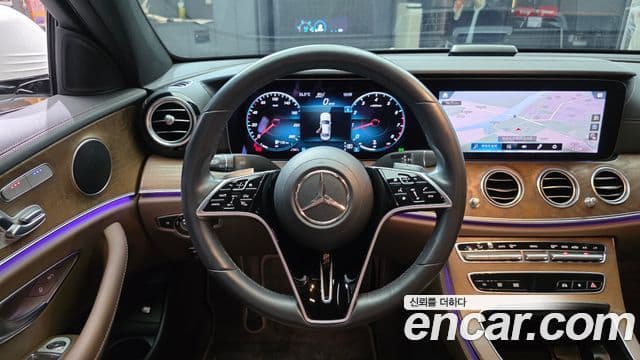 Mercedes-Benz E-Class 2021 — Şəkil 13/20