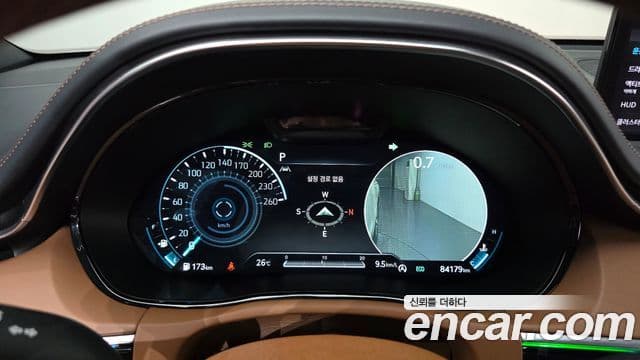 Genesis GV70 2022 — фото 8 из 20