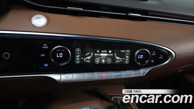 Genesis GV70 2022 — фото 16 из 20