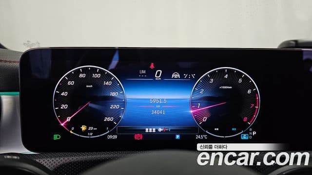 Mercedes-Benz CLA-Class 2024 — Фото 7/20