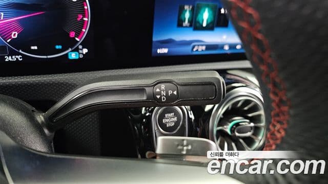 Mercedes-Benz CLA-Class 2024 — Фото 8/20