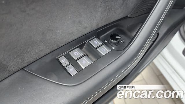 Audi A7 2023 — Şəkil 26/35