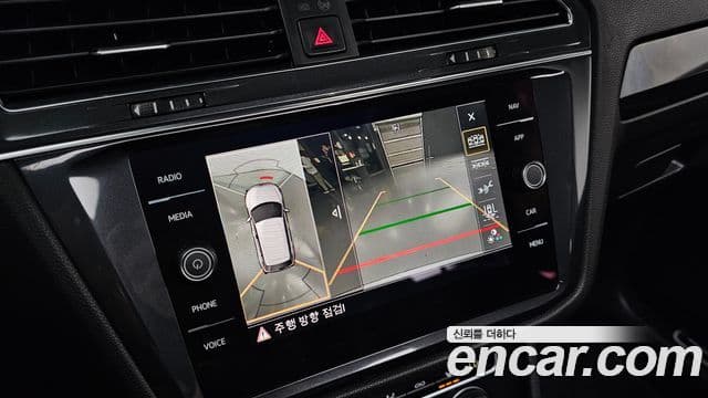 Volkswagen Tiguan Allspace 2020 — ფოტო 14/20